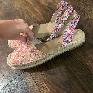 Ann Taylor Floral Espadrilles 10- Never Worn